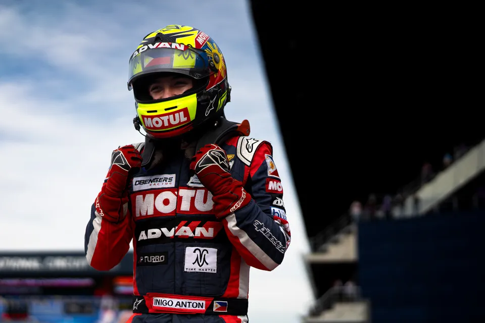 Motul PH driver Iñigo Anton leads 2025 F4 SEA Rookie Cup | AutoIndustriya