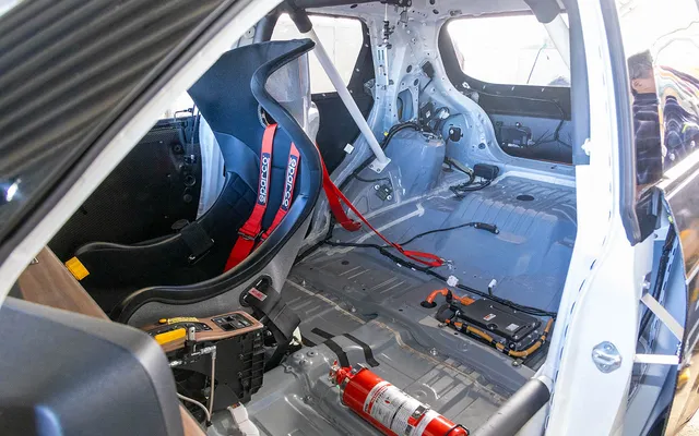 Honda Access Modulo Racing transforms Honda e into a track car ...