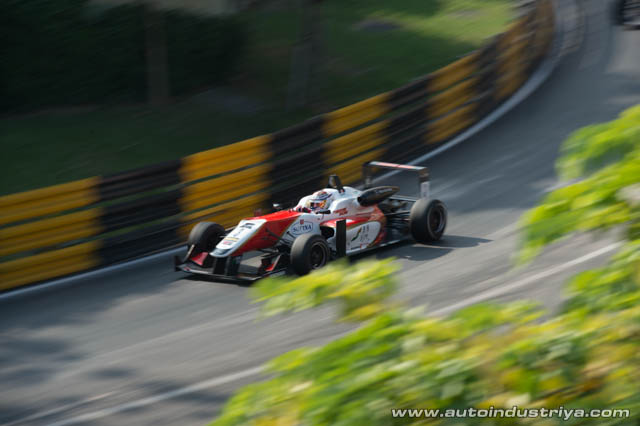 Rosenqvist wins 2014 Formula 3 Macau GP 