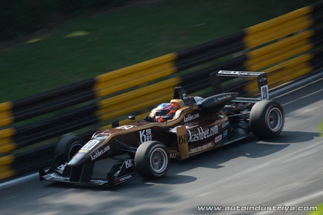 Rosenqvist wins 2014 Formula 3 Macau GP 