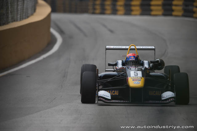 Rosenqvist wins 2014 Formula 3 Macau GP 