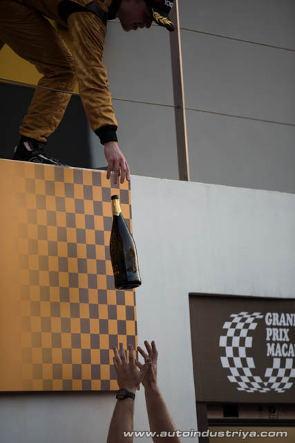 Rosenqvist wins 2014 Formula 3 Macau GP 