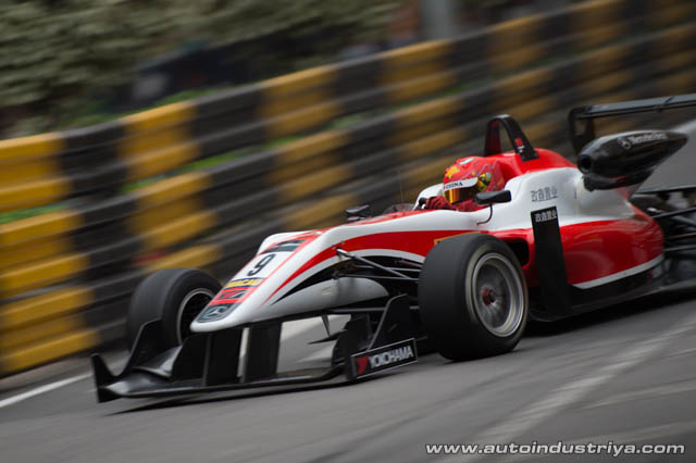 Rosenqvist wins 2014 Formula 3 Macau GP 
