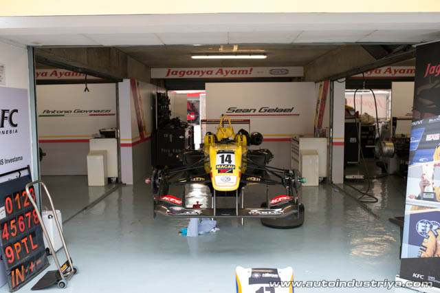 Rosenqvist wins 2014 Formula 3 Macau GP 