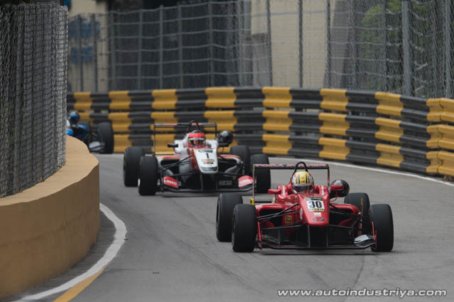 Rosenqvist wins 2014 Formula 3 Macau GP 