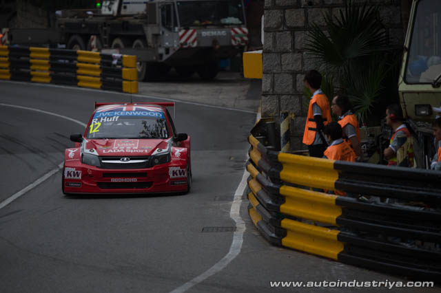 WTCC 2014: Lopez, Huff victorious in Macau