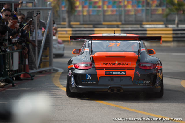 Maro Engel wins 2014 Macau GT Cup