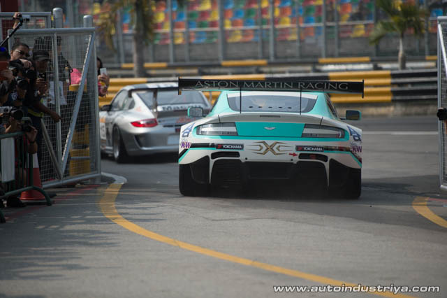 Maro Engel wins 2014 Macau GT Cup