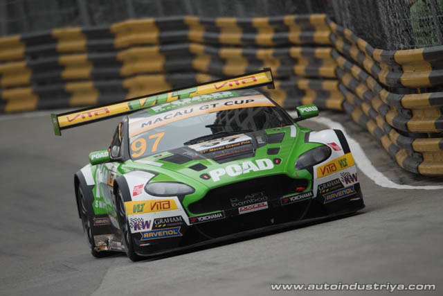 Maro Engel wins 2014 Macau GT Cup