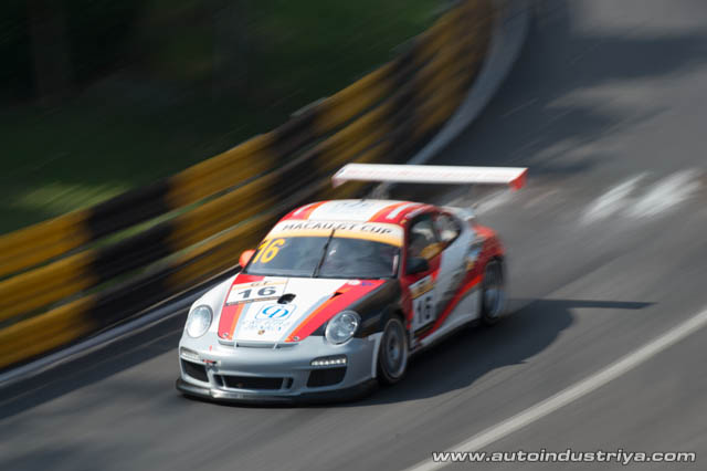 Maro Engel wins 2014 Macau GT Cup