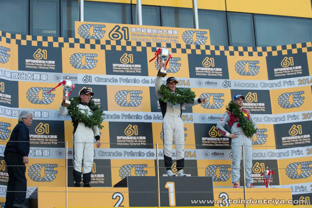 Maro Engel wins 2014 Macau GT Cup