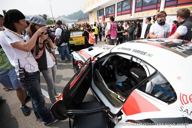Maro Engel wins 2014 Macau GT Cup