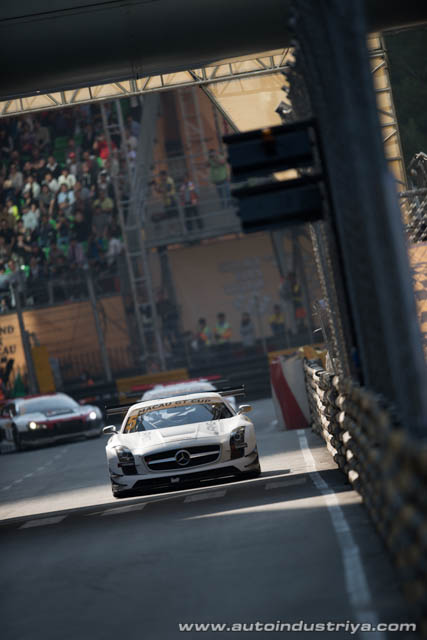 Maro Engel wins 2014 Macau GT Cup