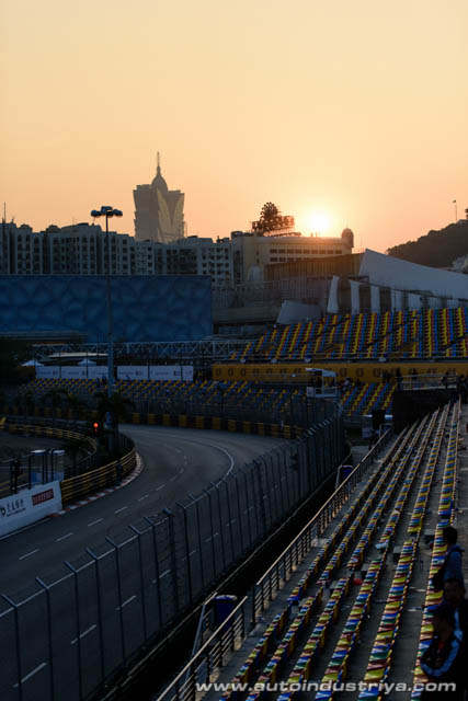 Maro Engel wins 2014 Macau GT Cup