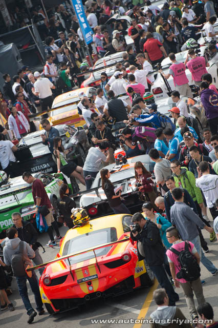 Maro Engel wins 2014 Macau GT Cup