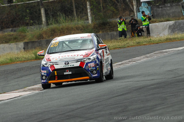 Dumlao, Diaz dominate 2015 Vios Cup opener