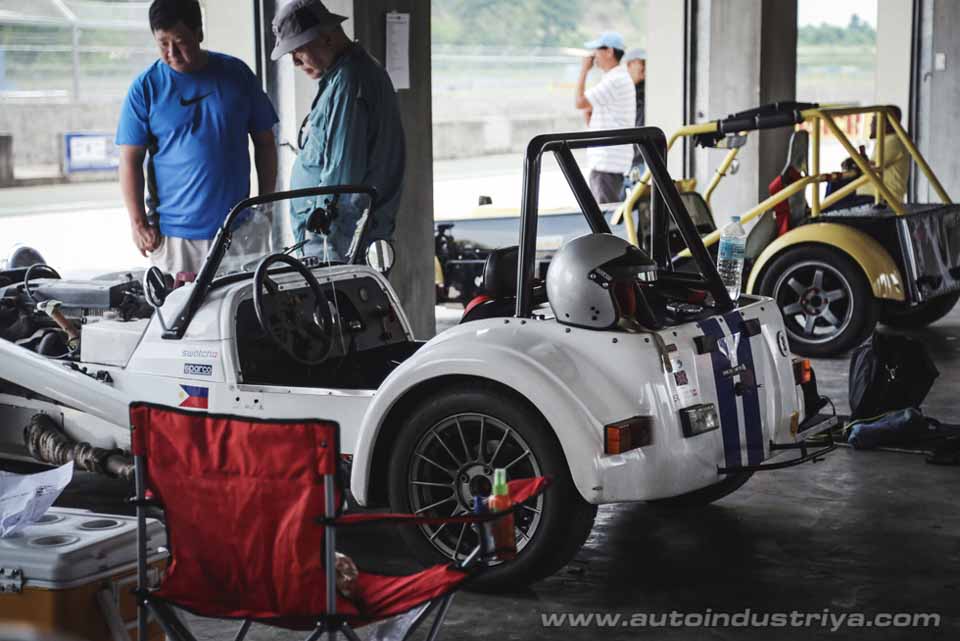 2016 Clubman Racing Series Rd. 1: Supercars meet the Vintage Gents