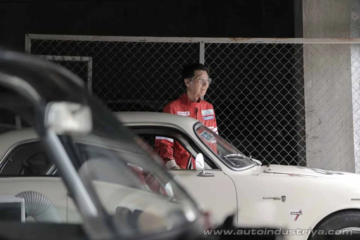 2016 Clubman Racing Series Rd. 1: Supercars meet the Vintage Gents