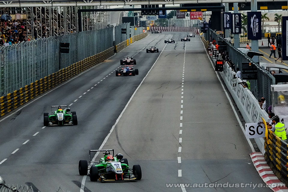 Da Costa wins thrilling 2016 FIA F3 World Cup in Macau