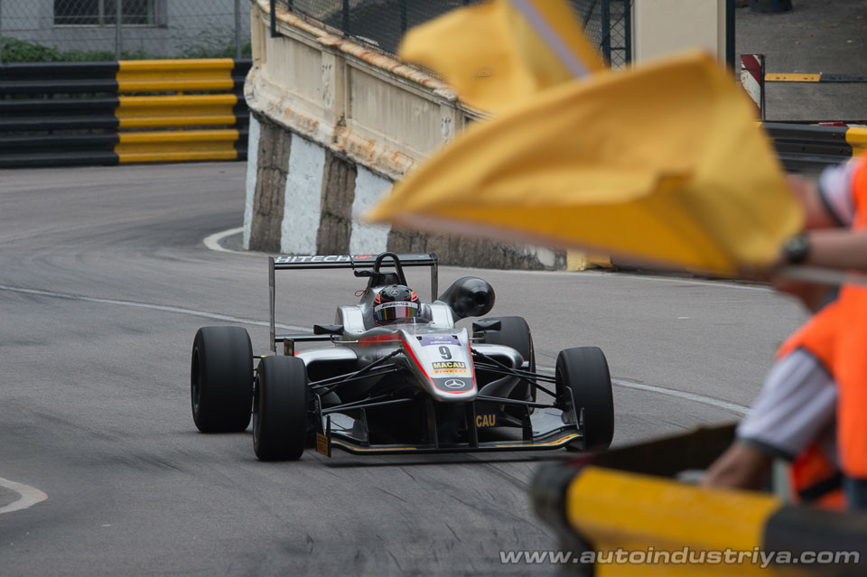 Da Costa wins thrilling 2016 FIA F3 World Cup in Macau