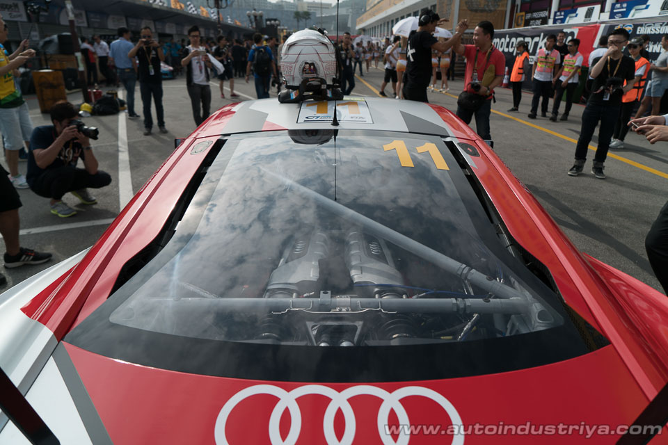Vanthoor scores uncharacteristic win at 2016 FIA GT World Cup in Macau