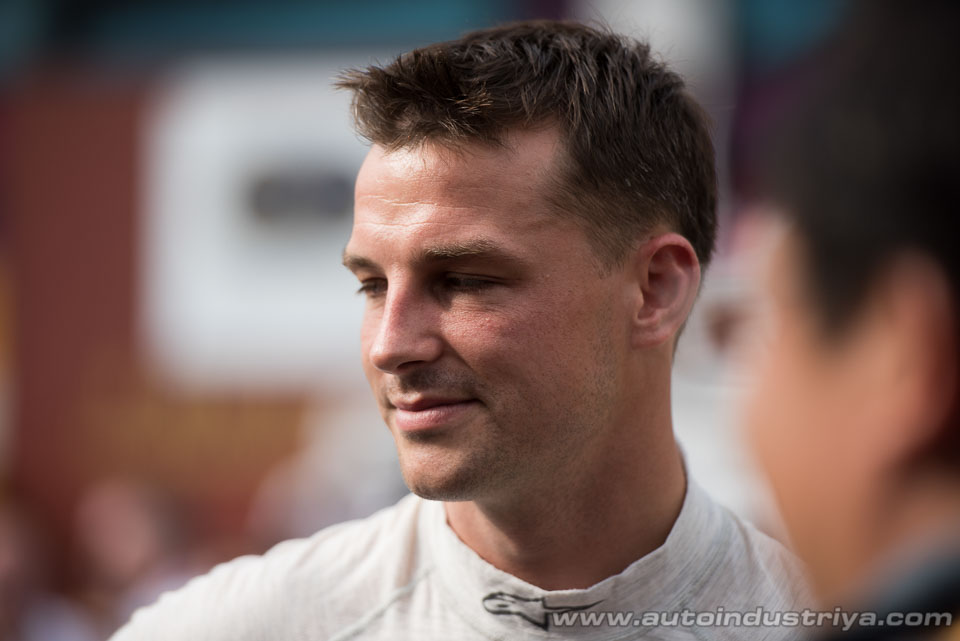 Vanthoor scores uncharacteristic win at 2016 FIA GT World Cup in Macau