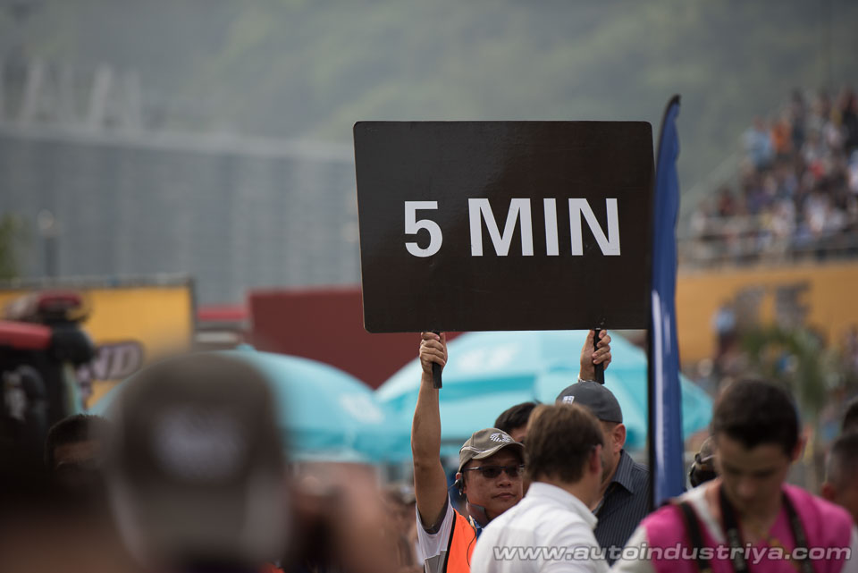 Vanthoor scores uncharacteristic win at 2016 FIA GT World Cup in Macau