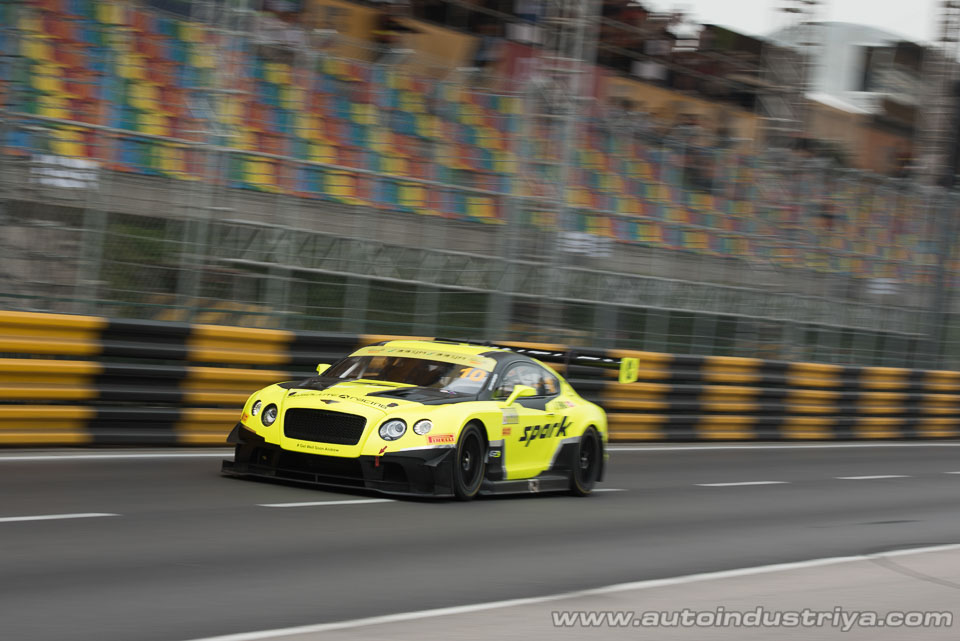 Vanthoor scores uncharacteristic win at 2016 FIA GT World Cup in Macau