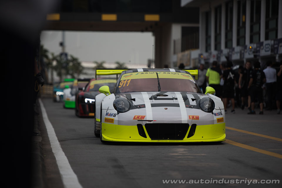 Vanthoor scores uncharacteristic win at 2016 FIA GT World Cup in Macau