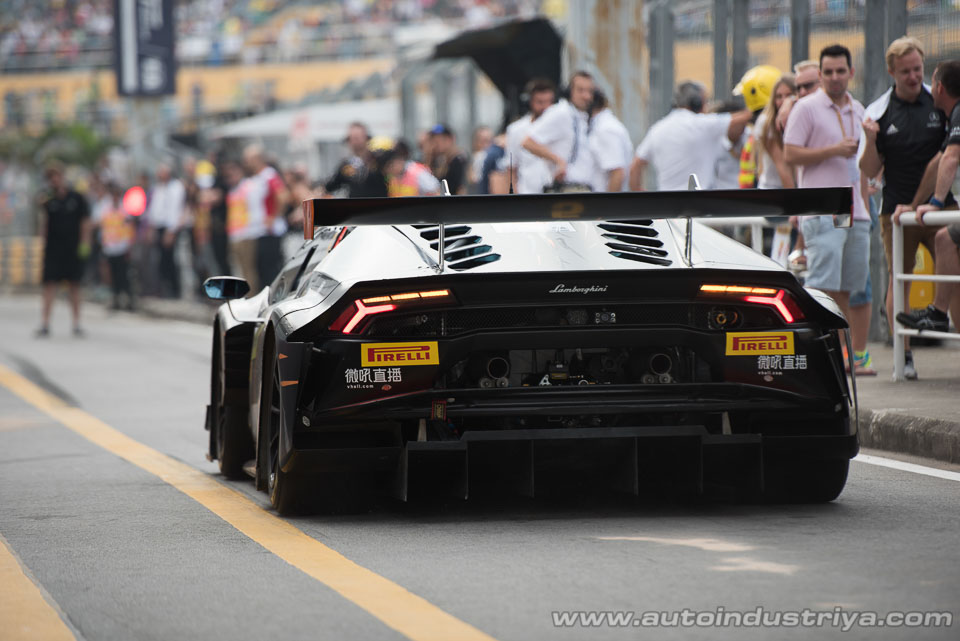Vanthoor scores uncharacteristic win at 2016 FIA GT World Cup in Macau