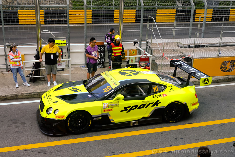 Vanthoor scores uncharacteristic win at 2016 FIA GT World Cup in Macau