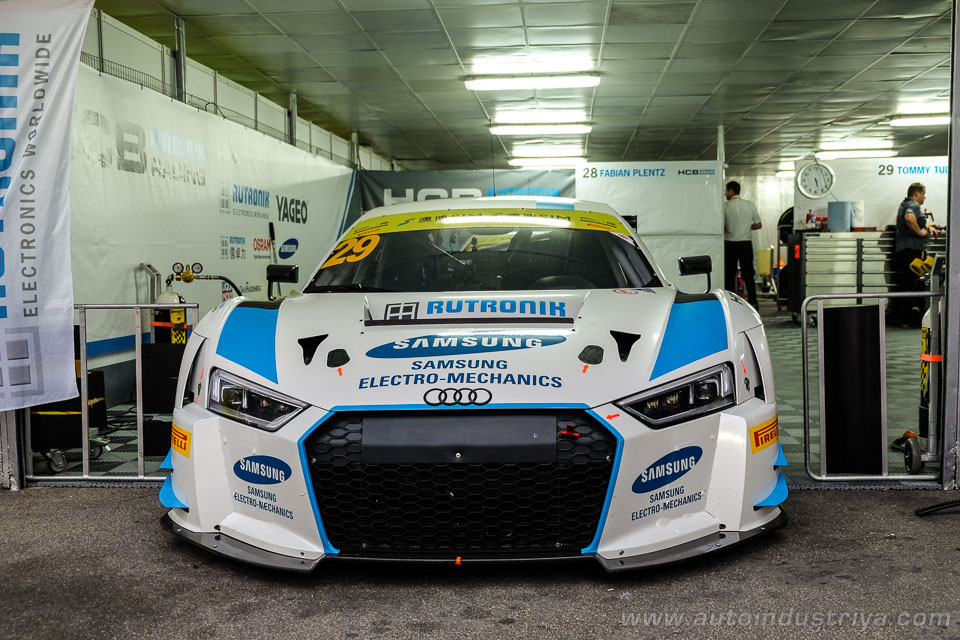 Vanthoor scores uncharacteristic win at 2016 FIA GT World Cup in Macau