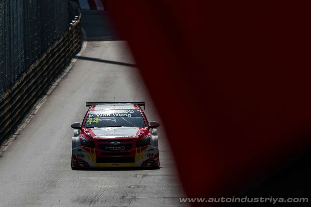 WTCC 2017: Rob Huff bags record ninth win in Macau