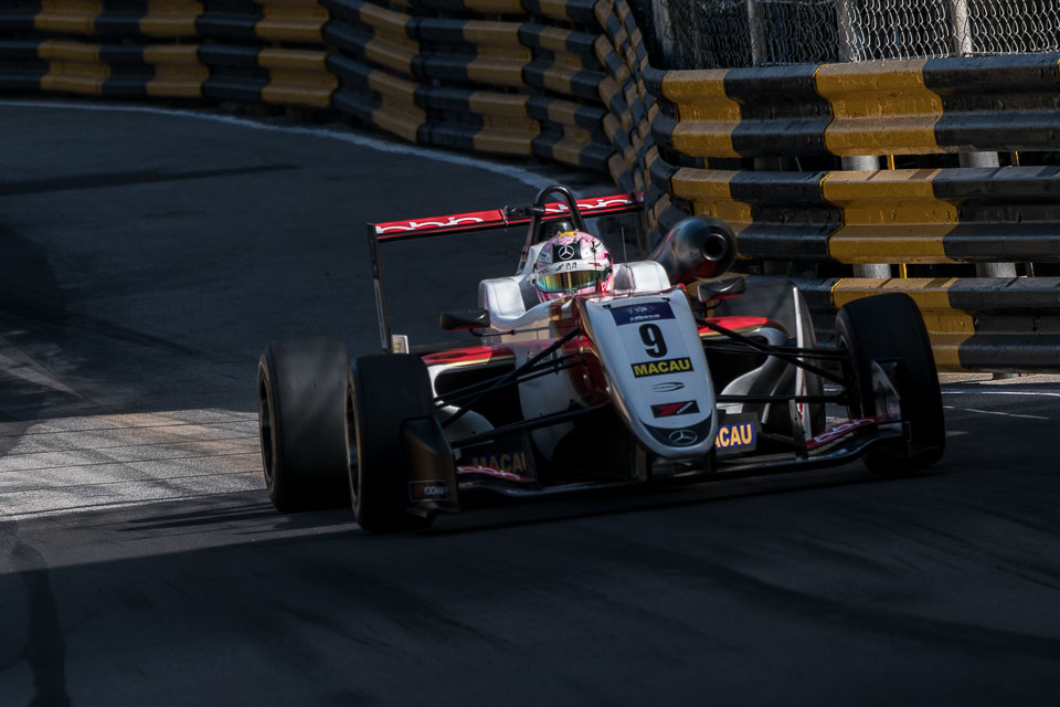 F3: Ticktum takes dramatic win in 2017 Macau Grand Prix