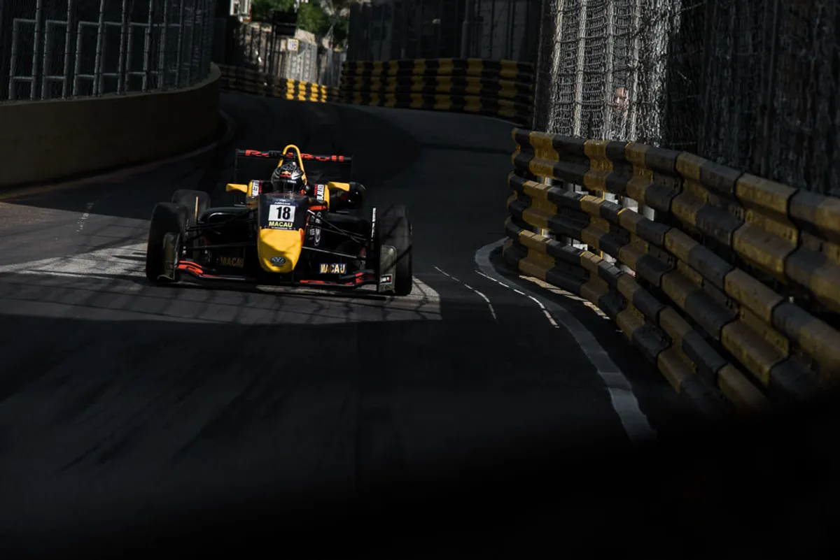F3: Ticktum takes dramatic win in 2017 Macau Grand Prix