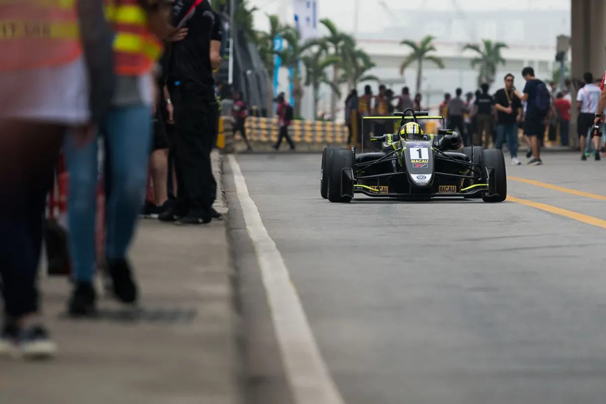 F3: Ticktum takes dramatic win in 2017 Macau Grand Prix