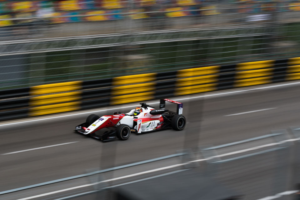 F3: Ticktum takes dramatic win in 2017 Macau Grand Prix