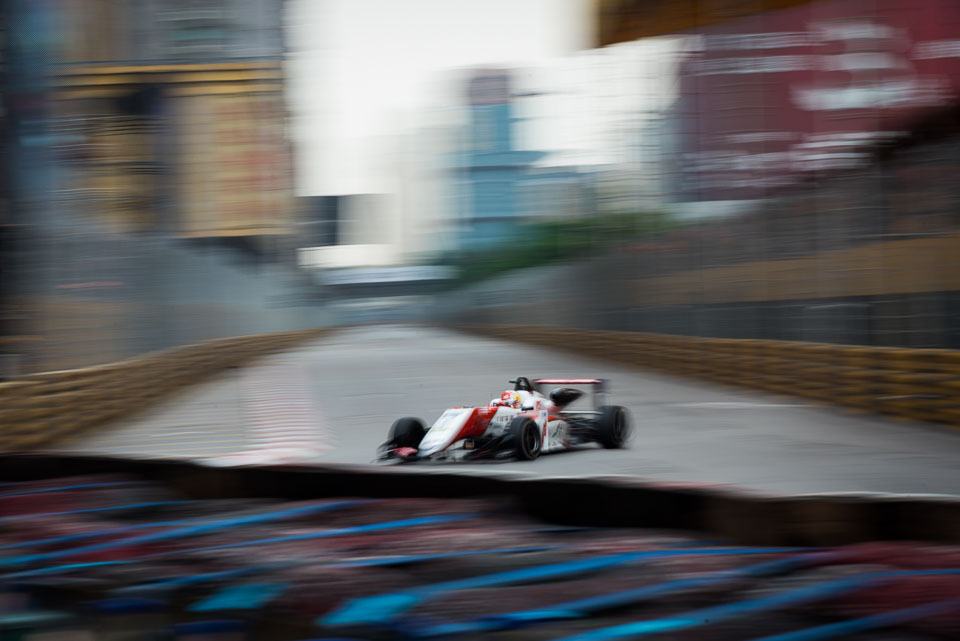 F3: Ticktum takes dramatic win in 2017 Macau Grand Prix