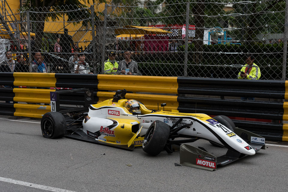 F3: Ticktum takes dramatic win in 2017 Macau Grand Prix