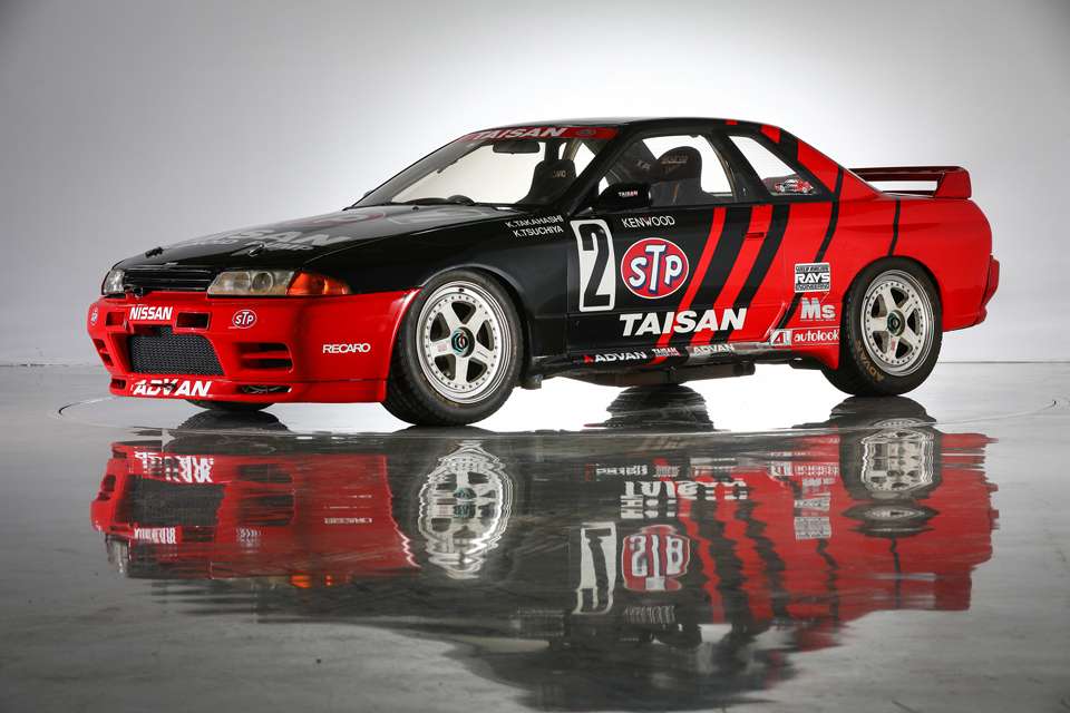 Drift King Tsuchiya-driven R32 GT-R up for auction
