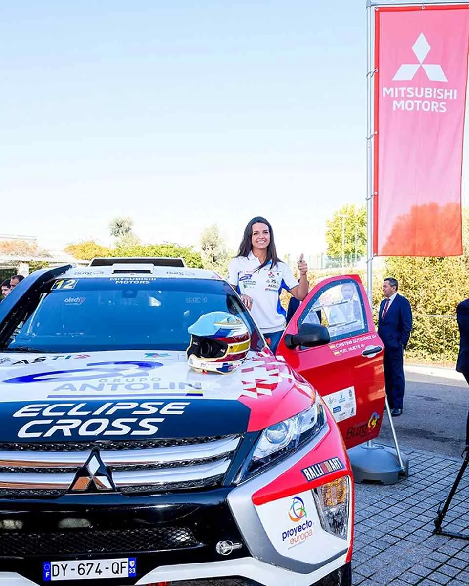 Eclipse Cross Rally Racer Lady-driven Mitsubishi Eclipse Cross to challenge 2019 Dakar Rally ...