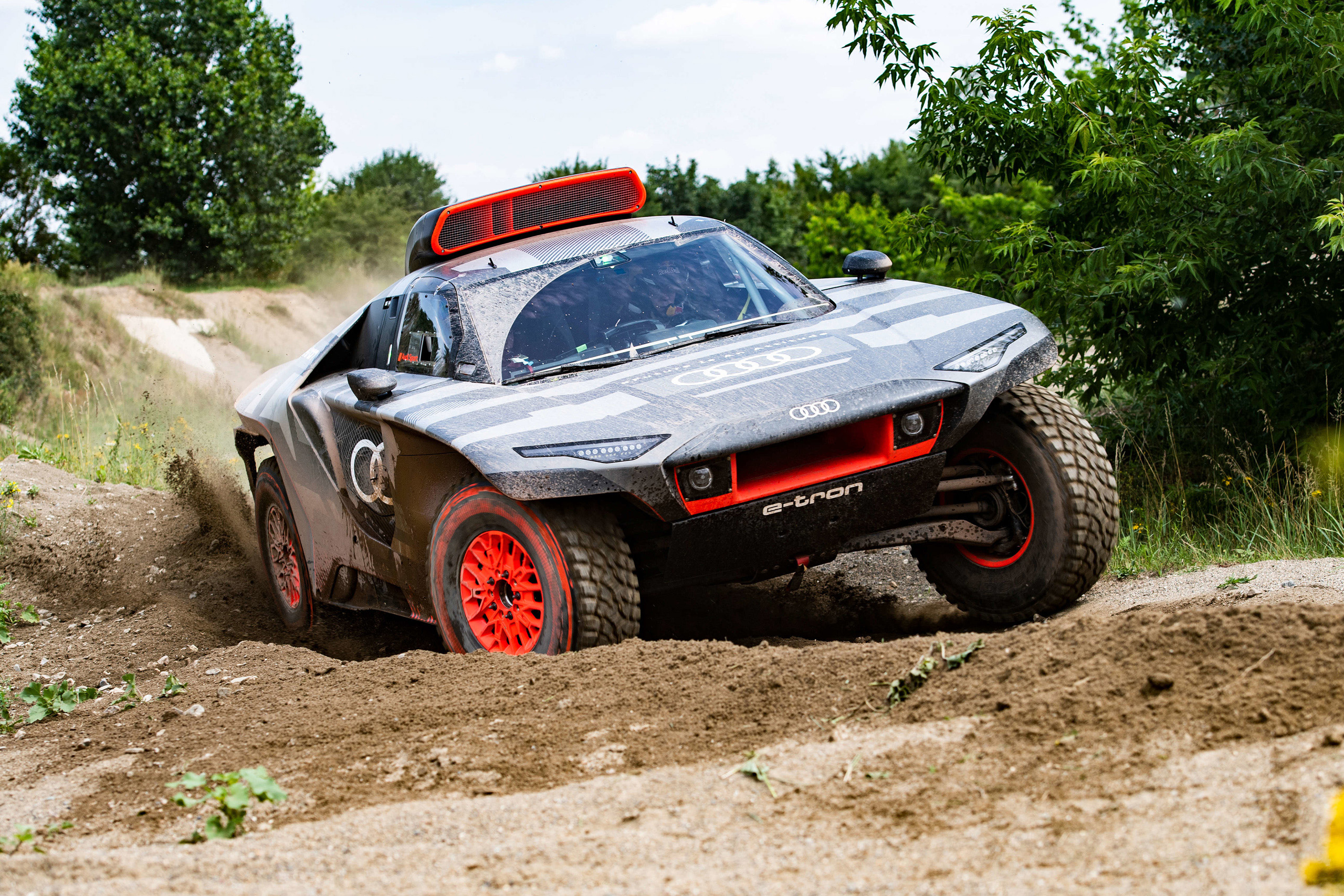680 HP RS Q e-tron is Audi's crazy electric Dakar racer