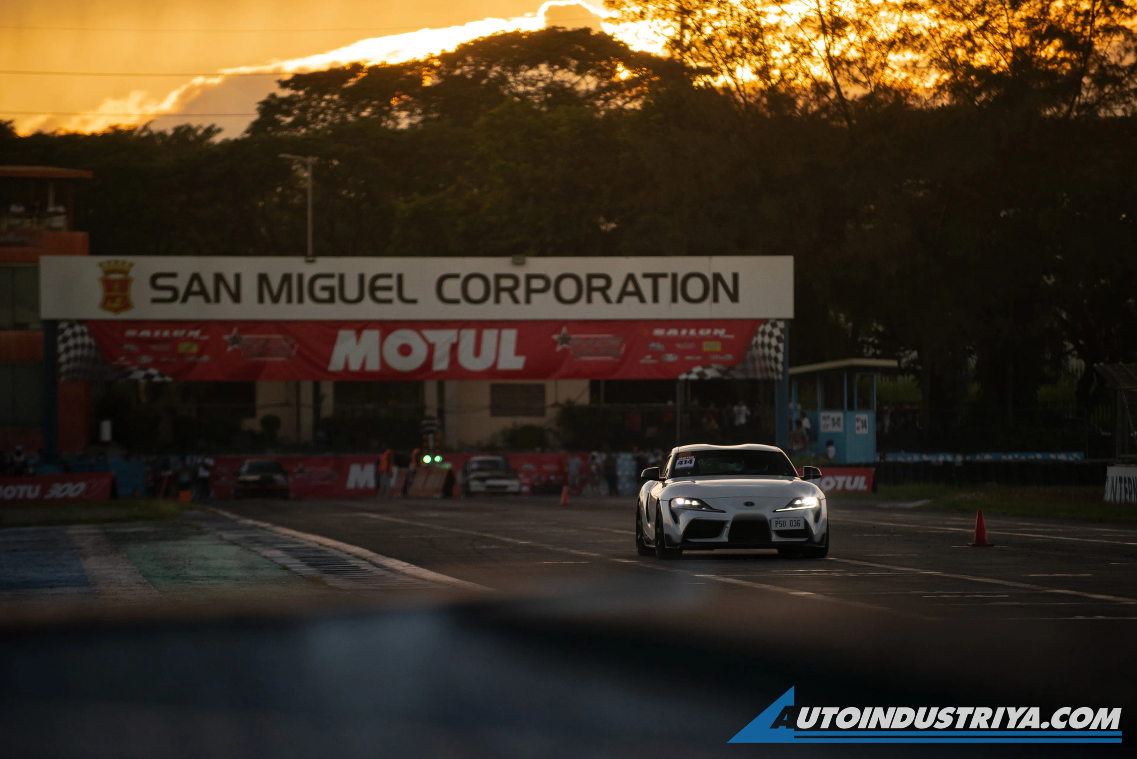 1st Motul Race Wars attracts hundreds to Clark Speedway