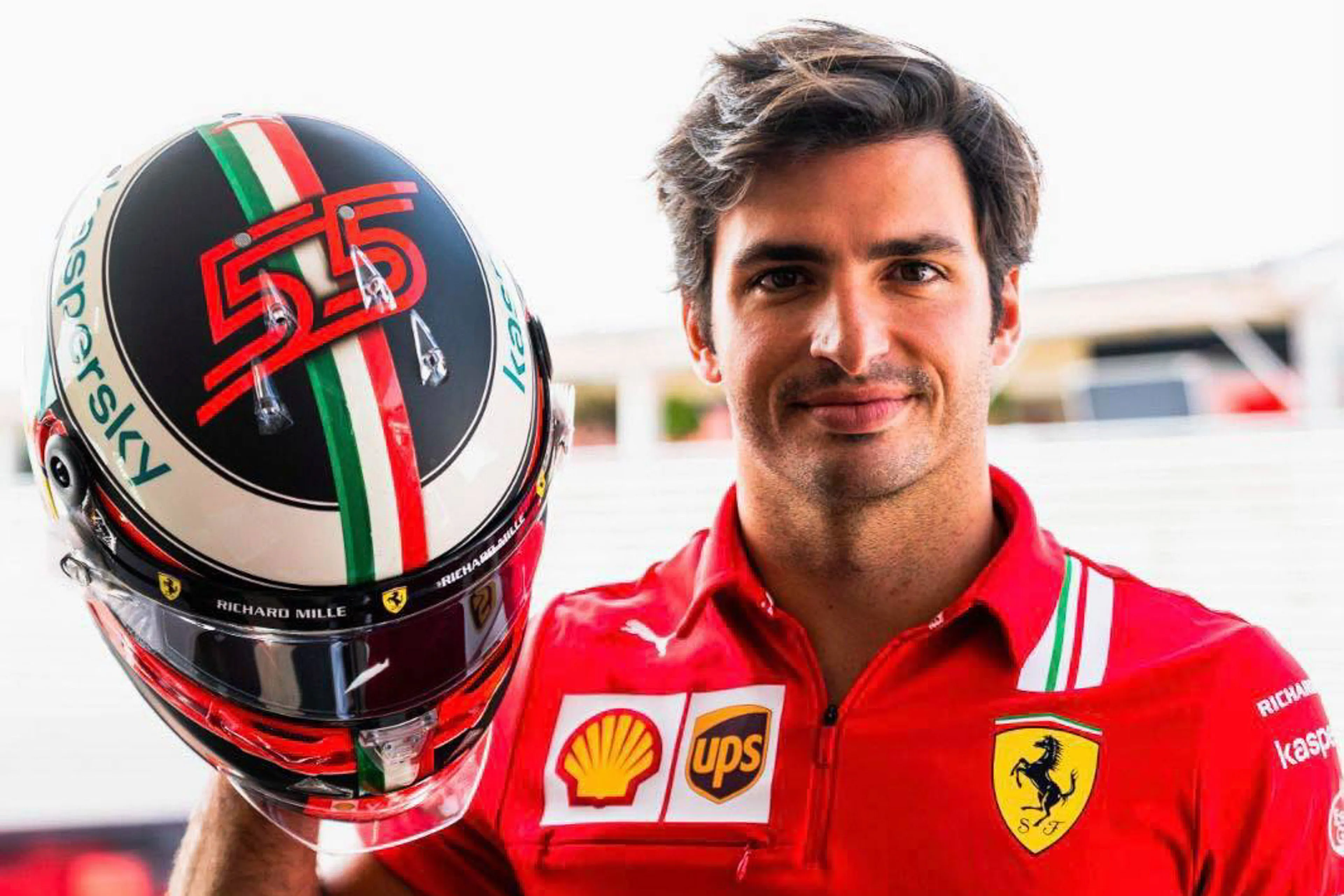 Carlos Sainz to drive for two more seasons with Ferrari