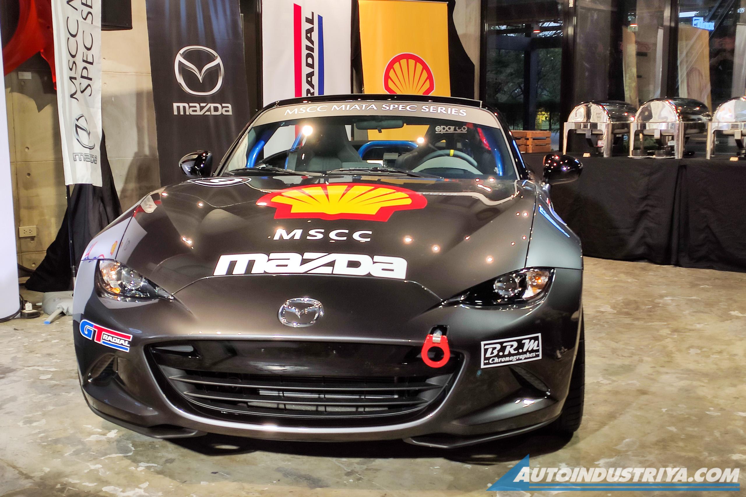 2023 Mazda MX-5 Miata Spec one-make race starts April 15