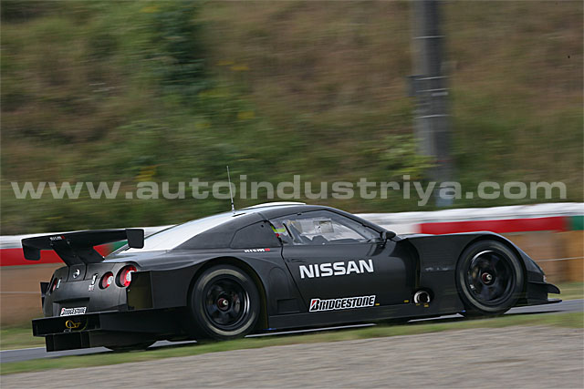 Nissan GT-R Shakes down in Suzuka