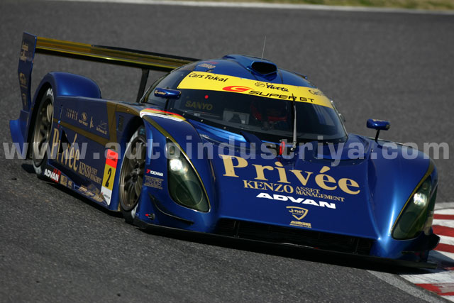 New GT-R Makes 1-2 Finish in Debut Race for 2008 Super GT