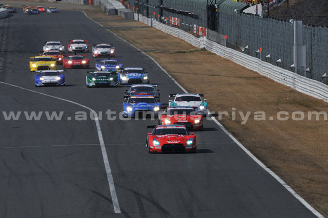 New GT-R Makes 1-2 Finish in Debut Race for 2008 Super GT