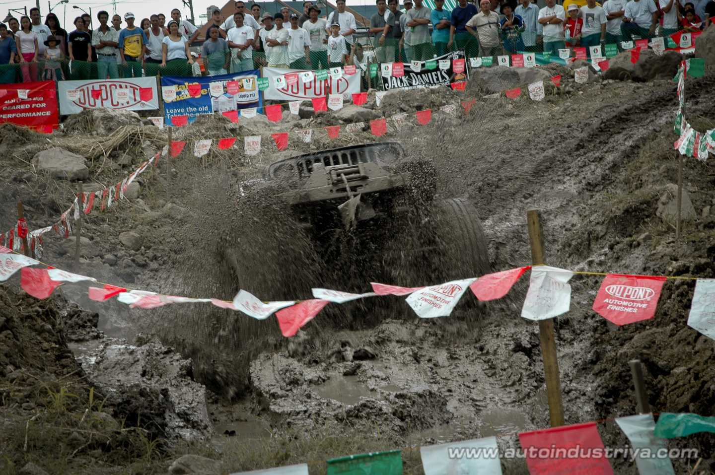 Madman Macmang conquers DuPont 4x4 Battle of the Champions