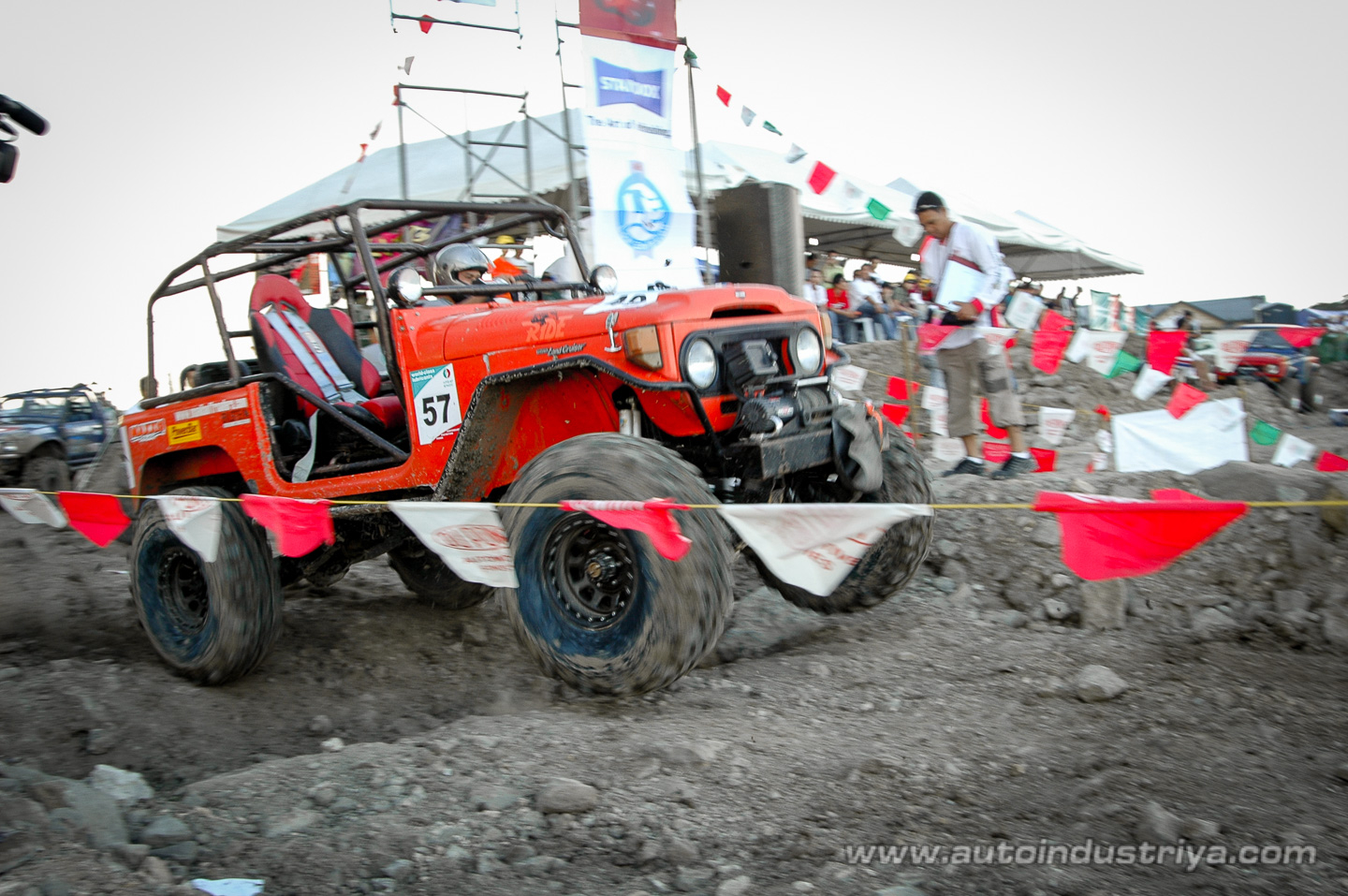 Madman Macmang conquers DuPont 4x4 Battle of the Champions